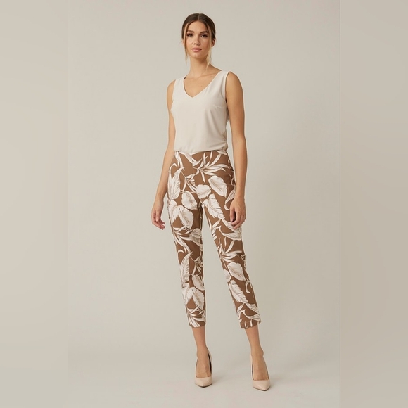 Joseph Ribkoff Palm Pull On Stretchy Capri Pants Brown Neutral Summer Size 8 - Picture 12 of 12